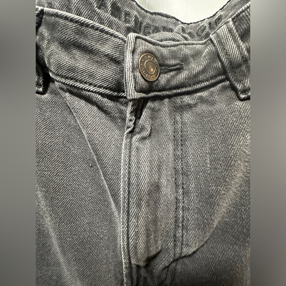 AE Strigid Ripped Mom Jean - Picture 5 of 16